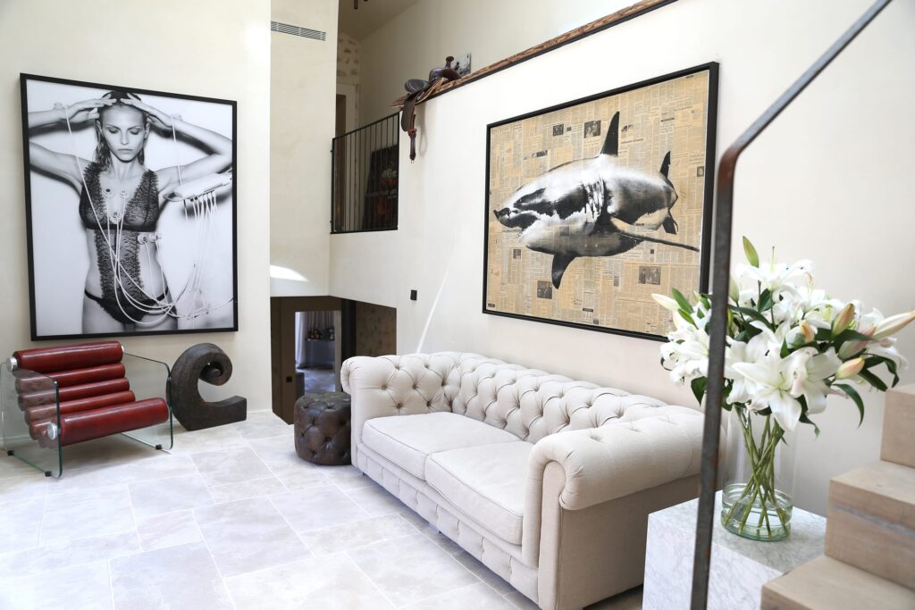 Entrance to guest rooms