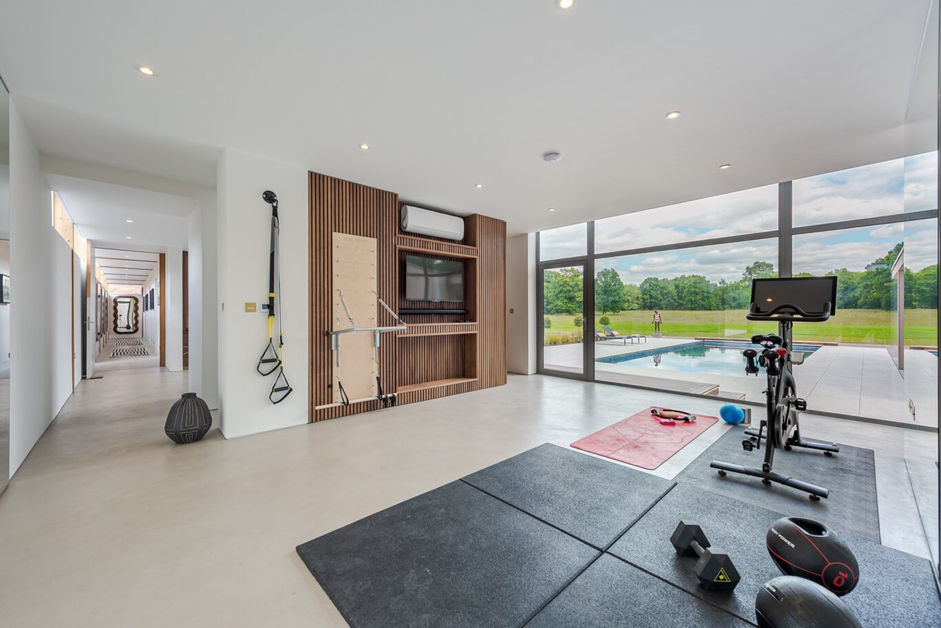 gym-luxury-house-surrey