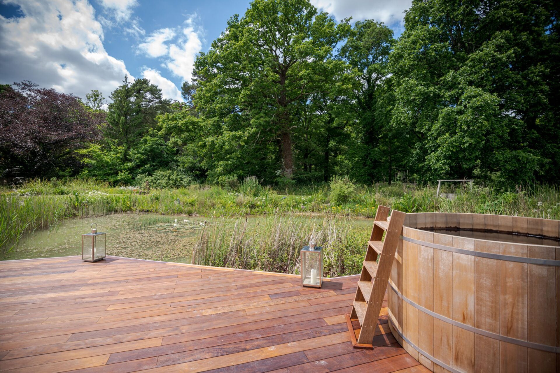 Luxury-house-rent-spa-hiddenandfound-surrey