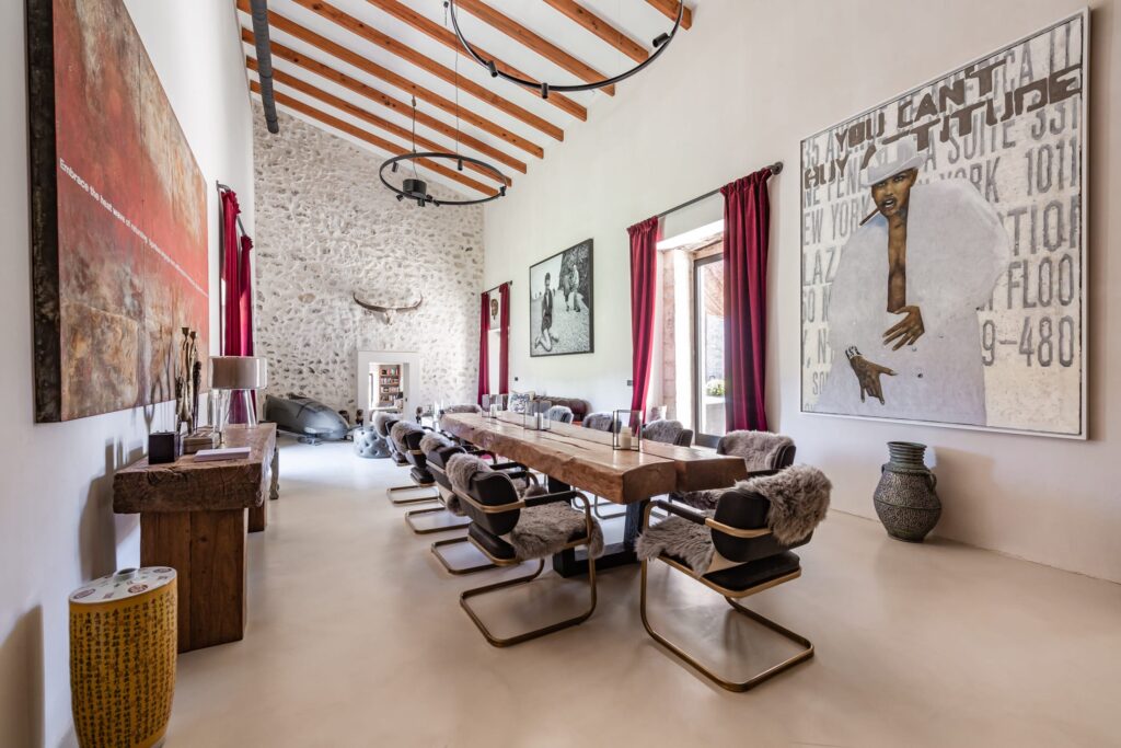 Olive Press Room I