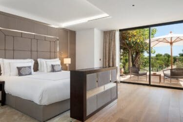 Pockets of your own in a larger than life French Riviera, Le Grand Jardin, Cannes