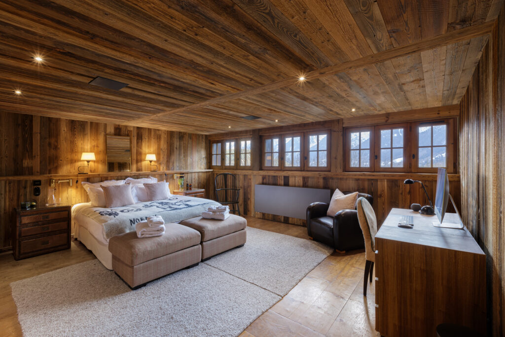 Chalet-luxury-chamonix-private-Master-Bedroom
