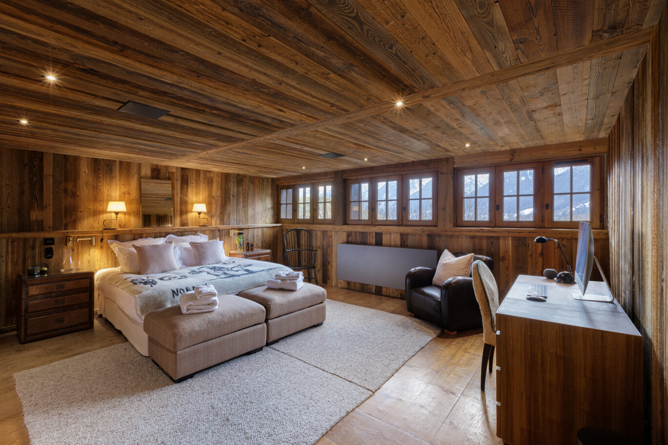 Chalet-luxury-chamonix-private-Master-Bedroom