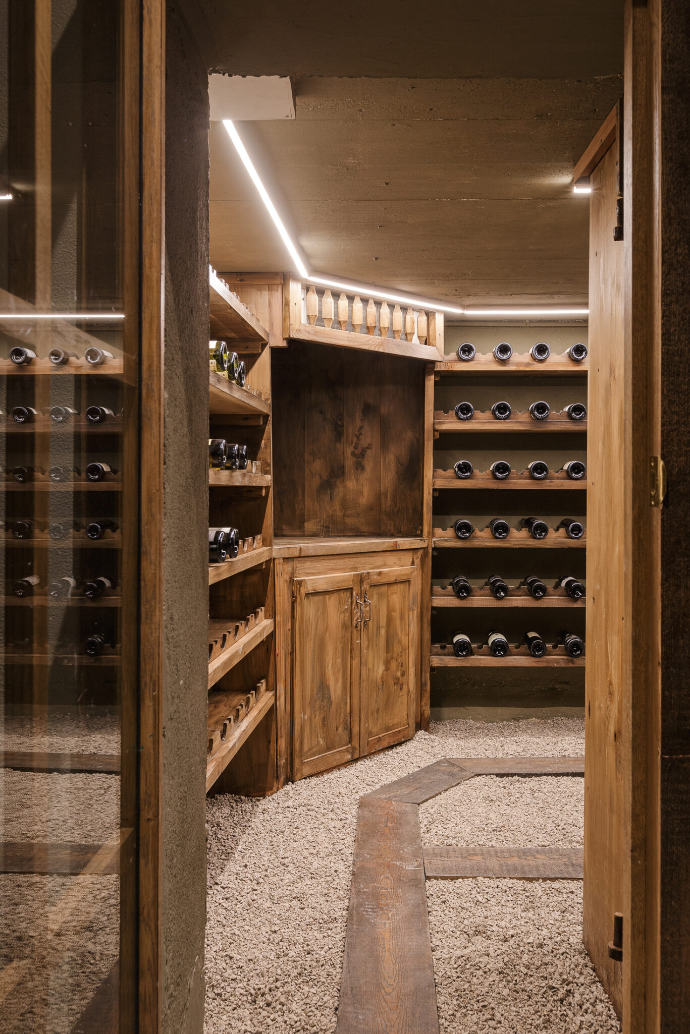Chalet-luxury-chamonix-private-wine