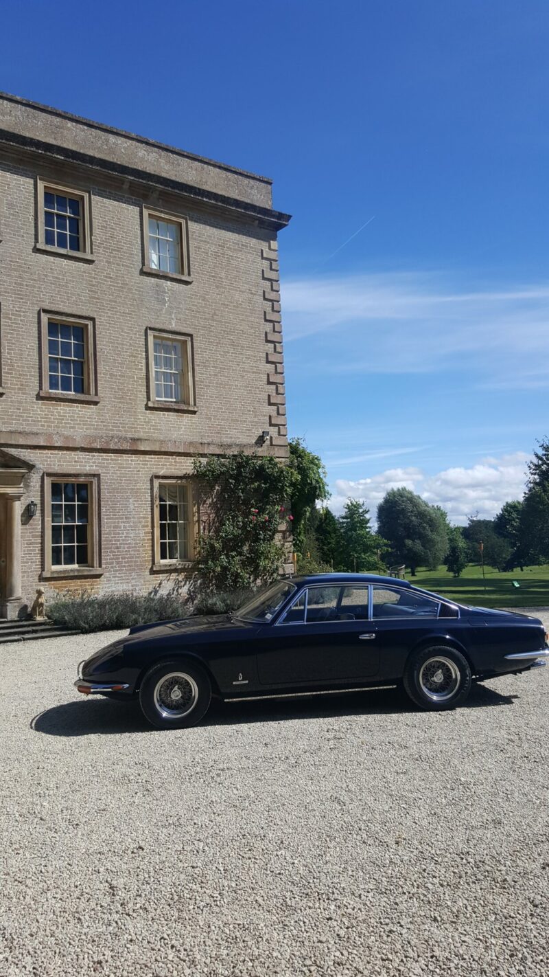 Luxury Manor House langley park driveway with care parked outside
