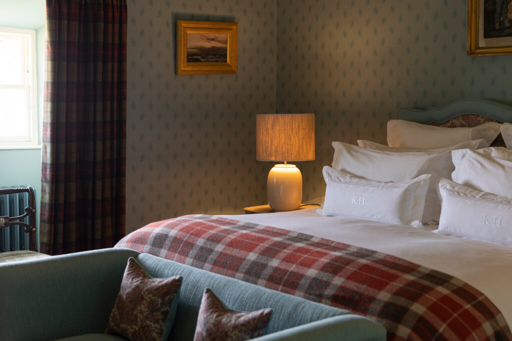 Kinross House Bedroom (5)