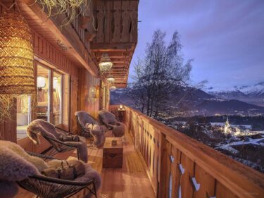 Maison de luxe Balcon crépuscule1920x1080