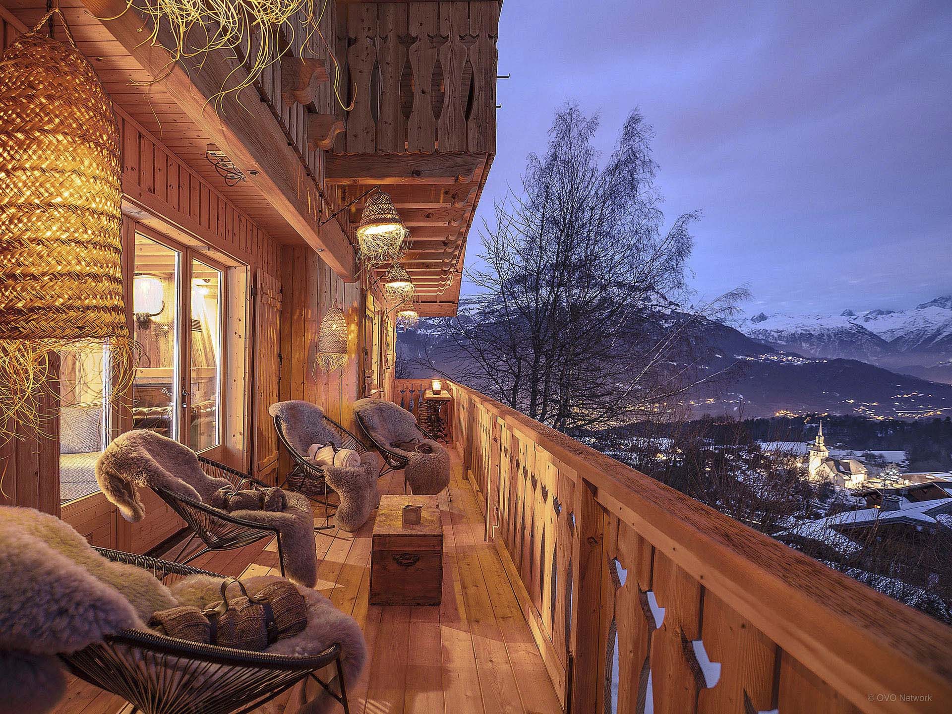 Maison de luxe Balcon crépuscule1920x1080