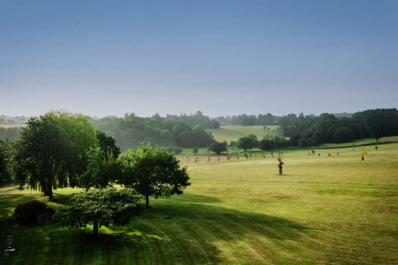 Cotswolds estate grounds
