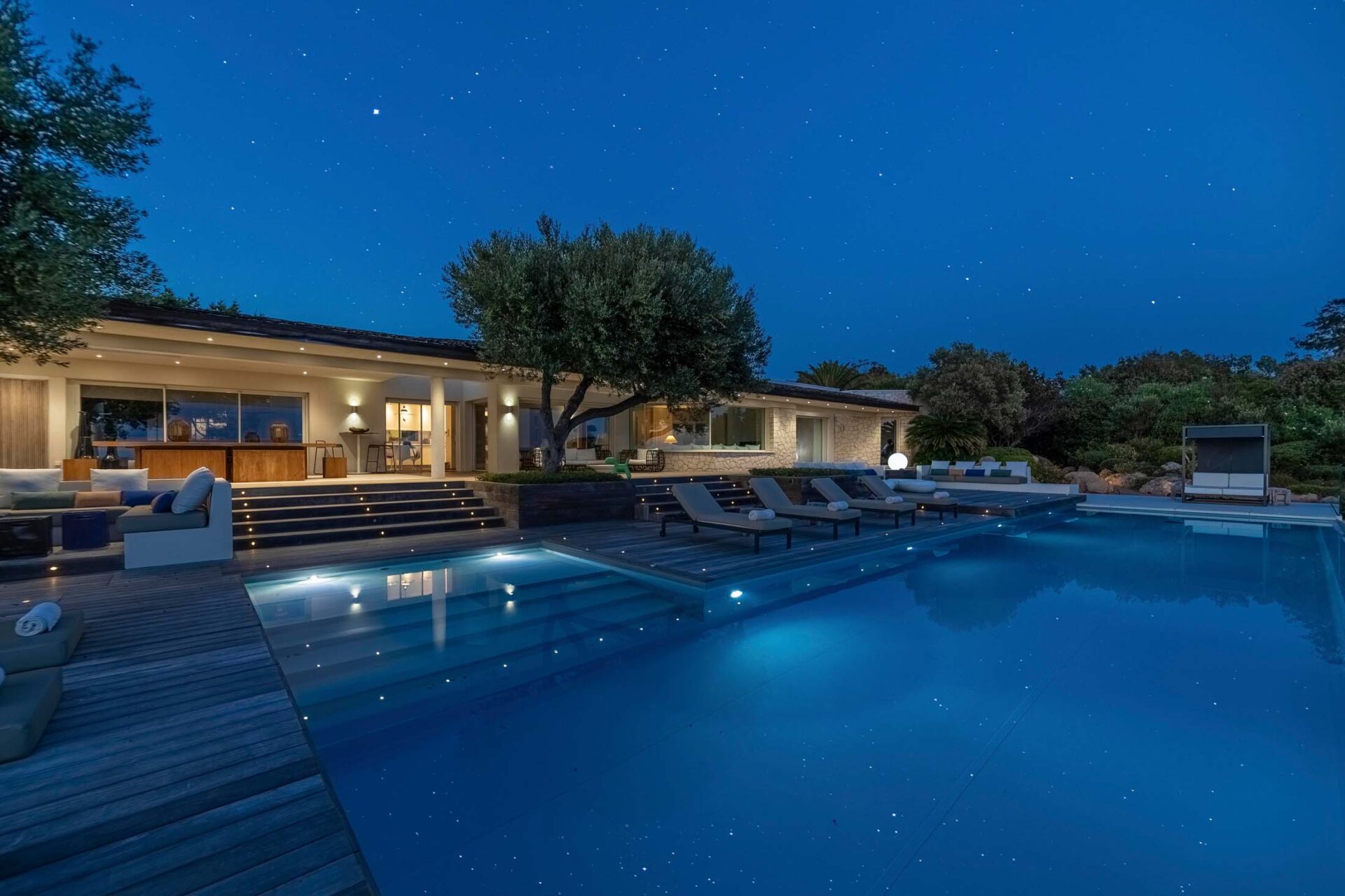 Luxury home rental consultancy abroad