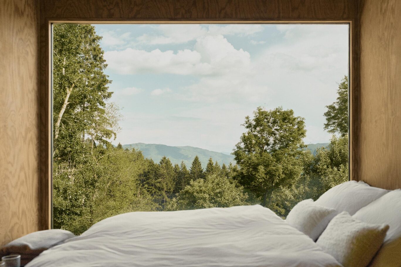 07-I-am-Escape-carinthia-austria-bedroom-room-with-a-view-retreat-kärnten